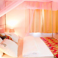 <img class='cat_full_img' src='https://rbkt.org/b/a0/4c/d3/a04cd3b1ce4763dffd2e19a2844eddcf.jpg' />