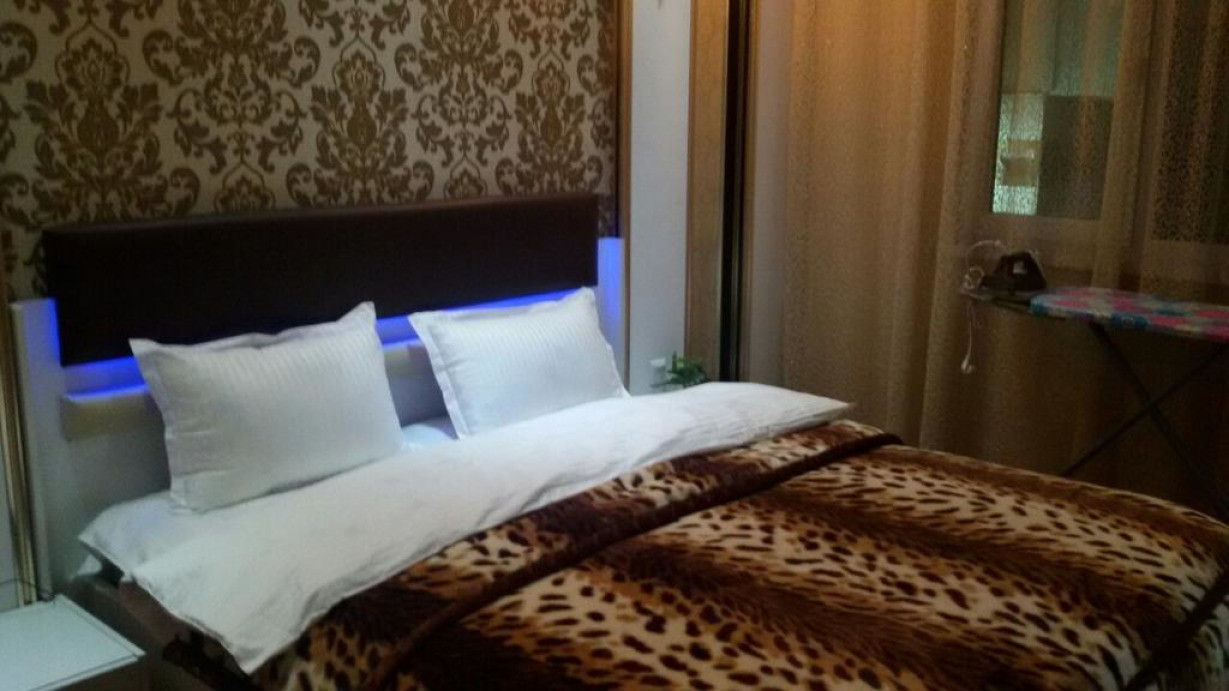 Снять посуточно душанбе. Суточные квартиры в душанбе. Суточные квартира хучанд. Суточные комнаты в душанбе. Квартира в душанбе.