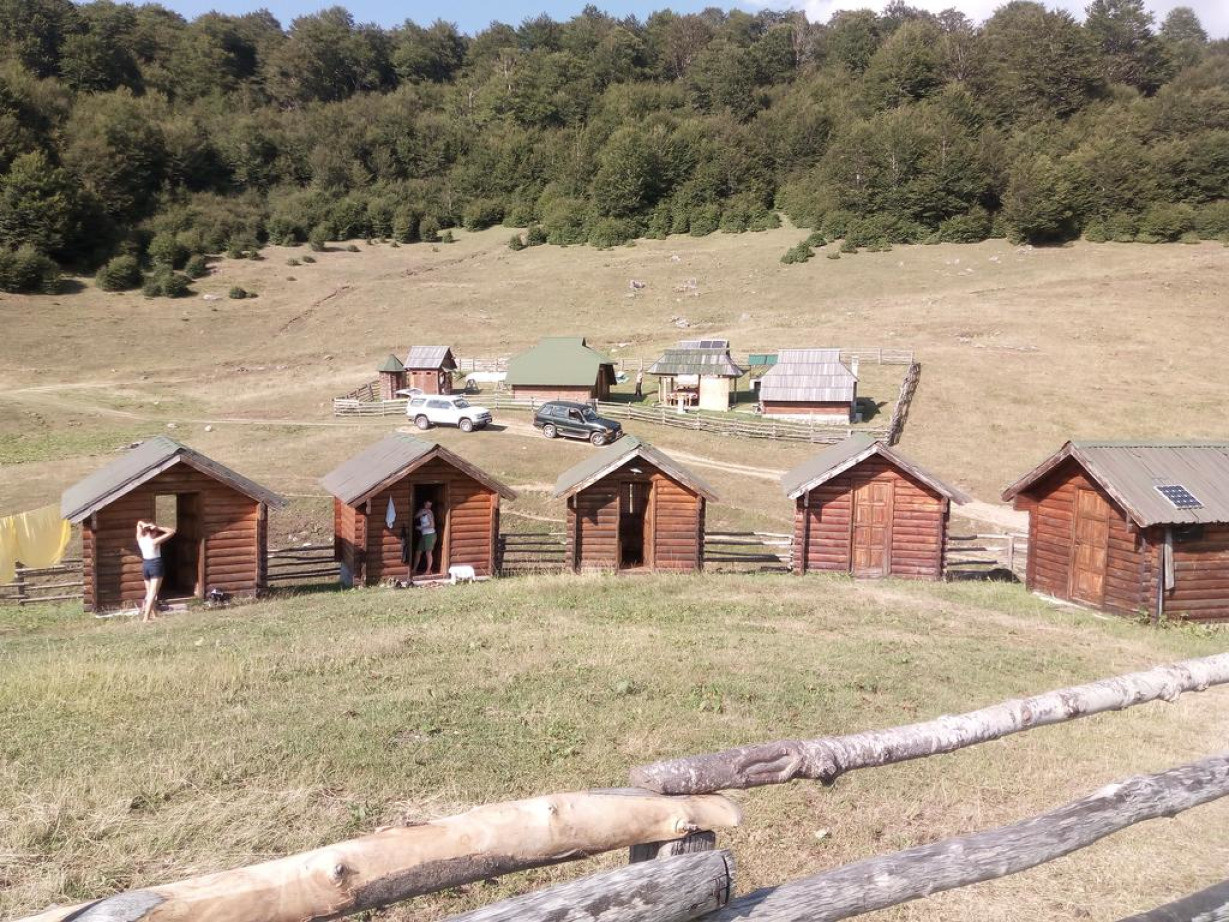 Эко деревня. Rano Eco Village Узбекистан. Quba - Eco Village. Petra Eco Village. Eco Village Montenegro.