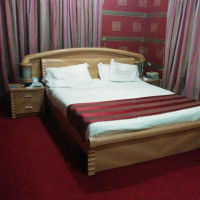 <img class='cat_full_img' src='https://rbkt.org/b/f9/64/63/f9646333b7afcffaae95ea44ccf6cc09.jpg' />