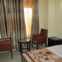 <img class='cat_full_img' src='https://rbkt.org/b/ad/75/4c/ad754c26ec2f5cb600e1194055da2c77.jpg' />