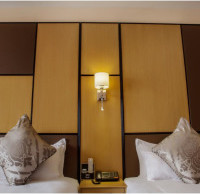 <img class='cat_full_img' src='https://rbkt.org/b/e9/09/16/e909168cb84a664575e2ab16f6404638.jpg' />