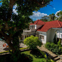 <img class='cat_full_img' src='https://rbkt.org/b/4b/32/db/4b32db83a96c70d8ce1bc871d3909457.jpg' />