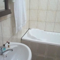 <img class='cat_full_img' src='https://rbkt.org/b/80/5a/fb/805afb1dac6090ceadb443557127d181.jpg' />