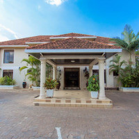 <img class='cat_full_img' src='https://rbkt.org/b/c9/63/f0/c963f0211f45ef7461fea9f76b586abb.jpg' />