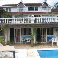 <img class='cat_full_img' src='https://rbkt.org/b/e5/73/56/e573567d44a95e44c390bcb428afa75e.jpg' />