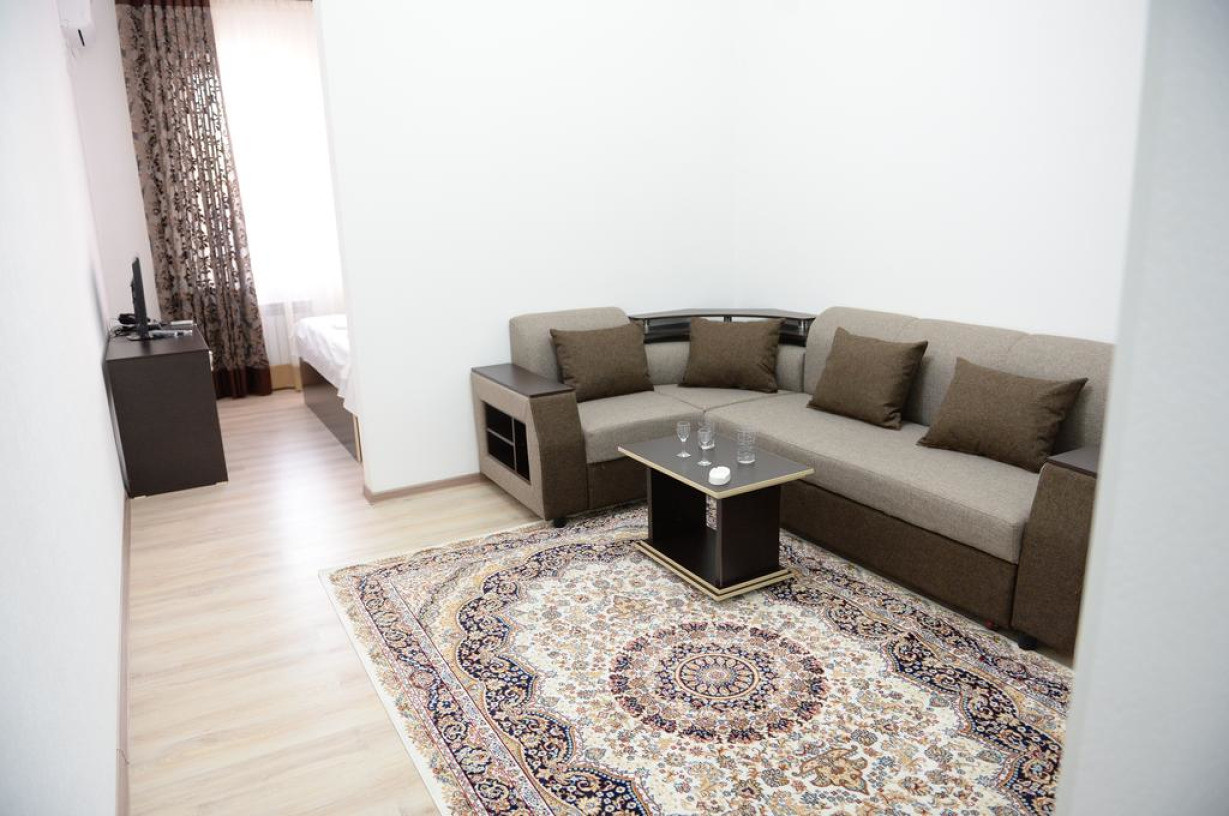 Тараз гостиница Джамбул. Гостиница Таусамалы. Апарт-отель на Джамбула 17. Дос мебель Астана цены.