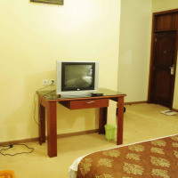 <img class='cat_full_img' src='https://rbkt.org/b/93/a9/e2/93a9e21eab2140aa91e51289319abd07.jpg' />