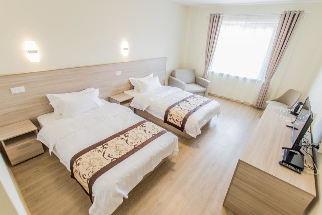 Сакура энхалук гостевой дом. Энхалук байкал. База байкал новый энхалук. Энхалук байкал фото. Байкал холидей энхалук.