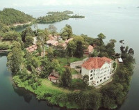 <img class='cat_full_img' src='https://rbkt.org/b/3f/c6/ac/3fc6ac914237daf464040427d5534a3d.jpg' />