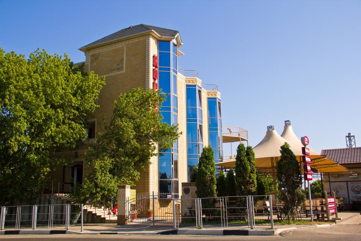 Джубга отель корона
