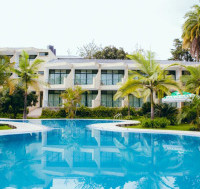 <img class='cat_full_img' src='https://rbkt.org/b/2c/4f/66/2c4f665864ada0beb253a00d4d83f07b.jpg' />