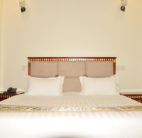 <img class='cat_full_img' src='https://rbkt.org/b/0c/87/6f/0c876f27bc290f418b796a1cba5df5e6.jpg' />