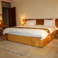 <img class='cat_full_img' src='https://rbkt.org/b/08/8c/6f/088c6f9cbb91e9919edbcc5646c4b1a7.jpg' />