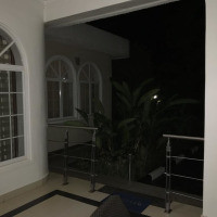 <img class='cat_full_img' src='https://rbkt.org/b/00/71/e5/0071e512bf9d3a4197229b1696ca8c82.jpg' />