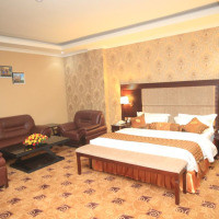 <img class='cat_full_img' src='https://rbkt.org/b/5c/a8/3f/5ca83f16134be6ef4bcceee9a169cd9e.jpg' />