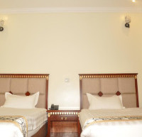 <img class='cat_full_img' src='https://rbkt.org/b/48/01/36/480136b505c694235875a7624741bfa7.jpg' />