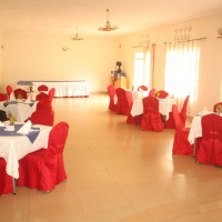 <img class='cat_full_img' src='https://rbkt.org/b/0c/64/04/0c64045b8c30e1c586dfc2a9952399b0.jpg' />