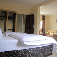 <img class='cat_full_img' src='https://rbkt.org/b/67/e8/be/67e8be2fc3c31cb07dc874ae2a084617.jpg' />