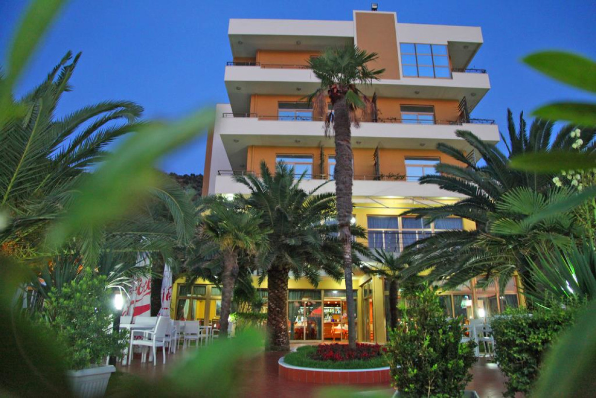 Paradise Beach отель 4*. Paradise Hotel. Paradise Beach Hotel. Hotel Paradise Beach Tamarindo 5*.