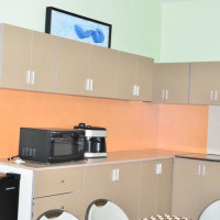 <img class='cat_full_img' src='https://rbkt.org/b/08/65/76/086576c15f4381b71d820845d72c1b89.jpg' />