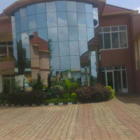 <img class='cat_full_img' src='https://rbkt.org/b/ce/09/b4/ce09b4c059af986604191d2a90c273be.jpg' />