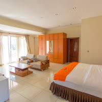 <img class='cat_full_img' src='https://rbkt.org/b/37/69/35/376935951b2cf6a83930e3019c1797f7.jpg' />