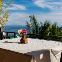 <img class='cat_full_img' src='https://rbkt.org/b/a1/5c/dc/a15cdc93177dcf457ffef244e77b83df.jpg' />