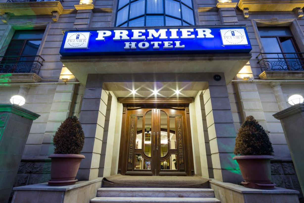 Премьер отель 4. Premier 4* (Баку). Ruma Premier Hotel Баку. Гостиница новая Европа в Баку. Баку. Отель. Баладжар. Кристал.