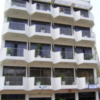 <img class='cat_full_img' src='https://rbkt.org/b/eb/b2/73/ebb273331f23405dbeb361f27113687f.jpg' />