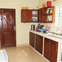 <img class='cat_full_img' src='https://rbkt.org/b/34/18/13/341813894c36fd23e3e5f264ab9065ed.jpg' />