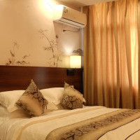 <img class='cat_full_img' src='https://rbkt.org/b/e1/cd/1c/e1cd1c9a317a0453912cdb92e2257d66.jpg' />