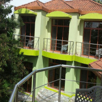 <img class='cat_full_img' src='https://rbkt.org/b/63/e9/f0/63e9f0a890ee88b67d86c5139cea9a6e.jpg' />