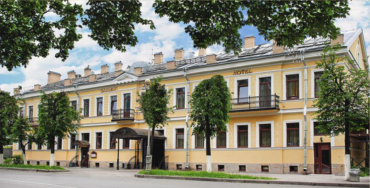 Гостиница гатчина. Отель Гарден Хаус Гатчина. Garden House гостиница в Гатчине. Гаккель Хаус Гатчина. Гостиница Гатчина Garden House 4.