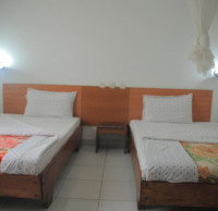 <img class='cat_full_img' src='https://rbkt.org/b/8f/da/d1/8fdad1dfbc4534dc7ae8ad7eb5256dea.jpg' />