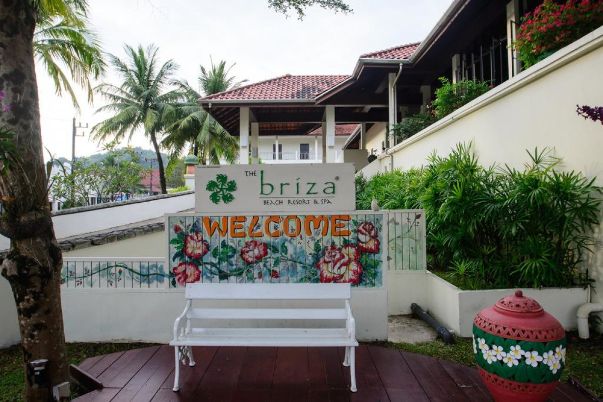 The briza khao lak. The briza Beach Resort Khao Lak. Бриз отель као лак. The briza Khao Lak 4*. Отель бриза као лак Таиланд.