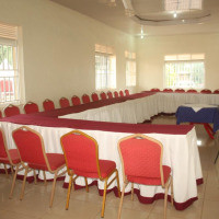 <img class='cat_full_img' src='https://rbkt.org/b/94/cd/6a/94cd6a5914dde7be09bc7a00430971c5.jpg' />