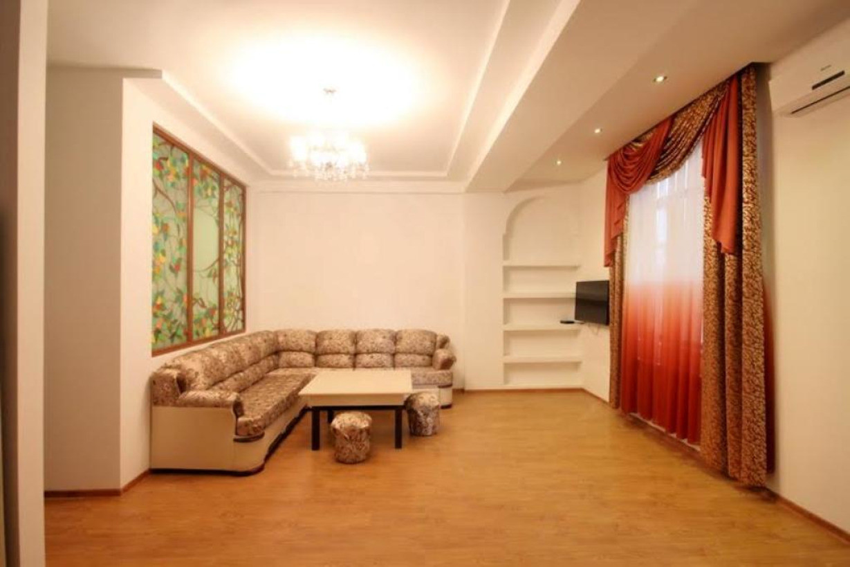 Квартира в центре еревана. Однокомнатная квартира в Ереване. Ереван, ул. Арама 82-84. Аренда квартиры в Ереване. Ok Google продажа квартир в Ереване.