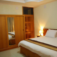 <img class='cat_full_img' src='https://rbkt.org/b/d5/66/2a/d5662a31c5ae7f0746b7ed9c0c96f1e4.jpg' />