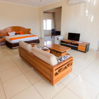 <img class='cat_full_img' src='https://rbkt.org/b/5a/f0/28/5af028a0e5226889c32f9a0593c6c0ae.jpg' />