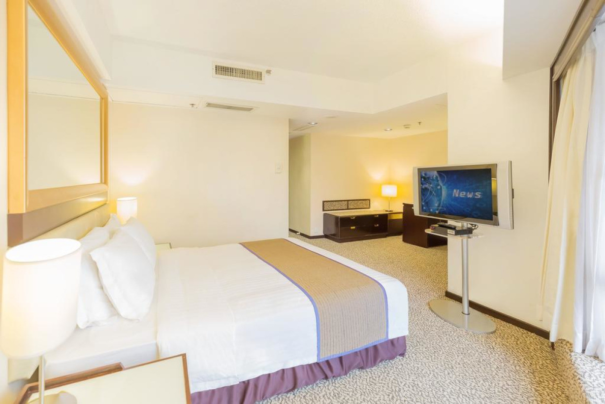 Regal oriental Hotel Hong Kong. Roh room