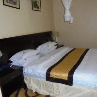 <img class='cat_full_img' src='https://rbkt.org/b/f9/f0/55/f9f055a847780c13a67ddd4cca51bd3e.jpg' />