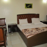 <img class='cat_full_img' src='https://rbkt.org/b/a0/95/c5/a095c5d52e39211bc33a605a6d69315b.jpg' />