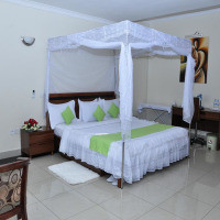 <img class='cat_full_img' src='https://rbkt.org/b/ff/a3/06/ffa3062239fd7b52700deb232e43d707.jpg' />