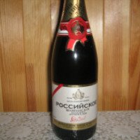 Российское шампанское белое брют Дербентский завод игристых вин