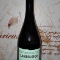 Винный газированный напиток Lambrussco "Bianco"