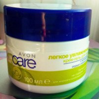 Матирующий крем-гель для лица Avon Care "Легкое Увлажнение" с экстрактом огурца и зеленого чая
