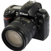 Цифровой зеркальный фотоаппарат Nikon D70s