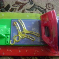 Набор игрушек Вел Тэйк Гладильная доска, утюг и вешалки