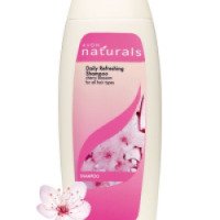 Освежающий шампунь для волос Avon Naturals "Цветущая сакура"